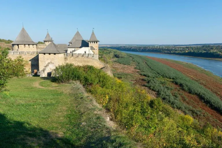 Рясні дощі дали результат: рівень води у Дністрі почав підвищуватися
